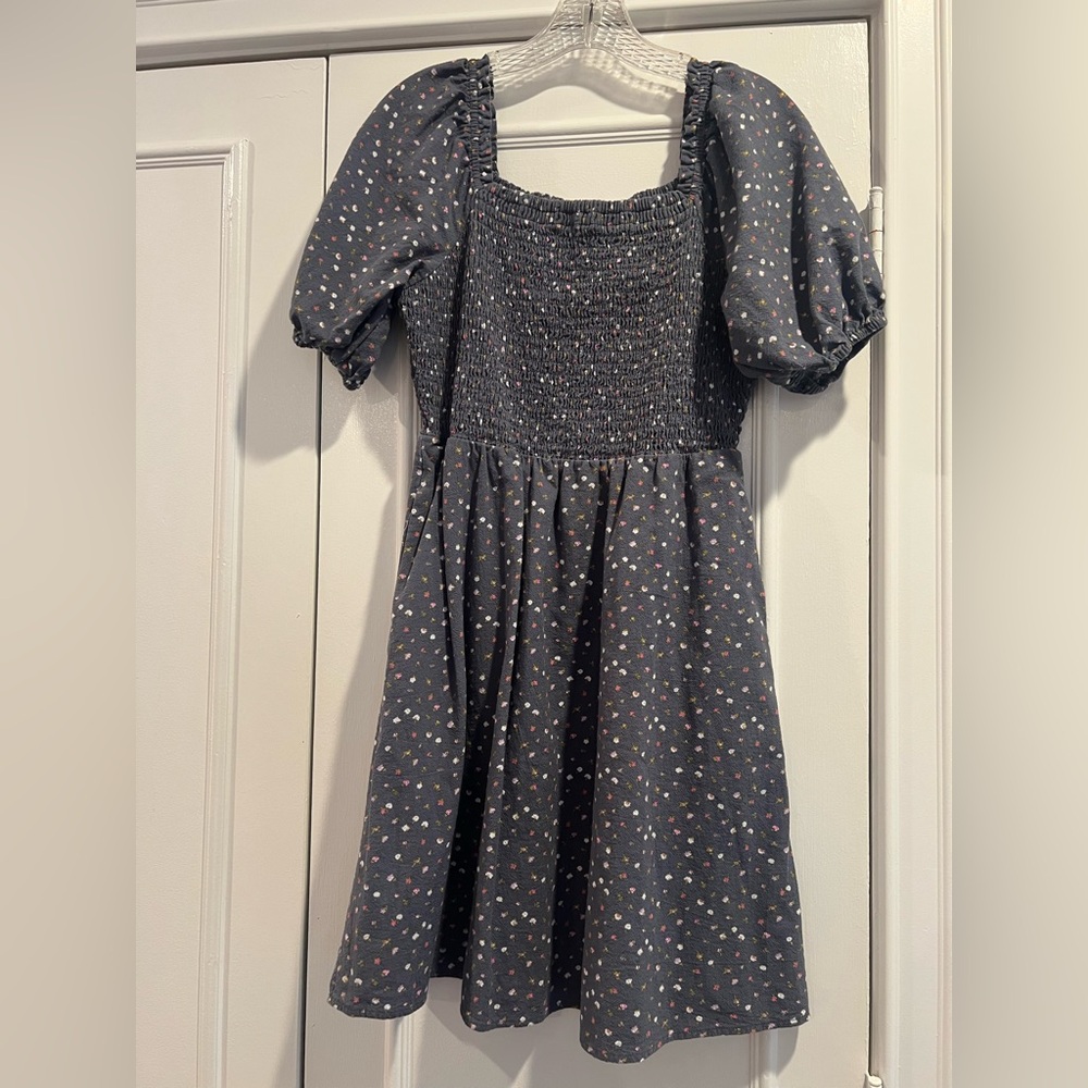 Universal Thread Kids Dress in Black with Puff Sleeves